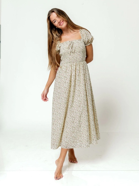Worth Collective Dresses & Skirts - NWT Storia / Worth Collective Nya Beige Red Floral Smocked Dress Medium